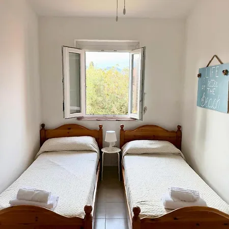 Lägenhet Casa Tra Il Mare E Il Centro Di